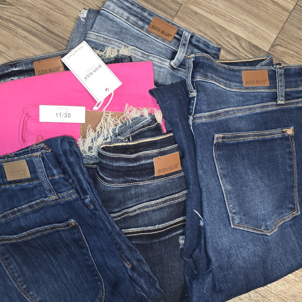 Judy Blue Straight Leg Blue Jeans Classic Denim